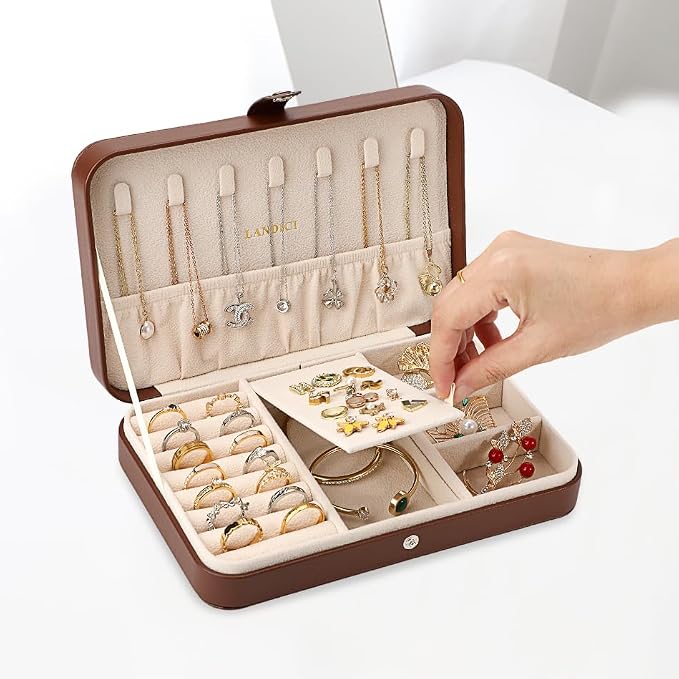 LANDICI Small Jewelry Box for Women Girls, PU Leather Travel Jewelry Case - Image 5