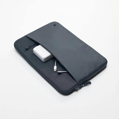 Incase A.R.C. Laptop Sleeve 14 Inch – MacBook Case - Image 2