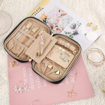 BAGSMART Travel Jewelry Organizer Case Small Jewelry Roll - Image 6