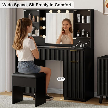 ONME 47.2" Fluted Vanity Desk - Image 7